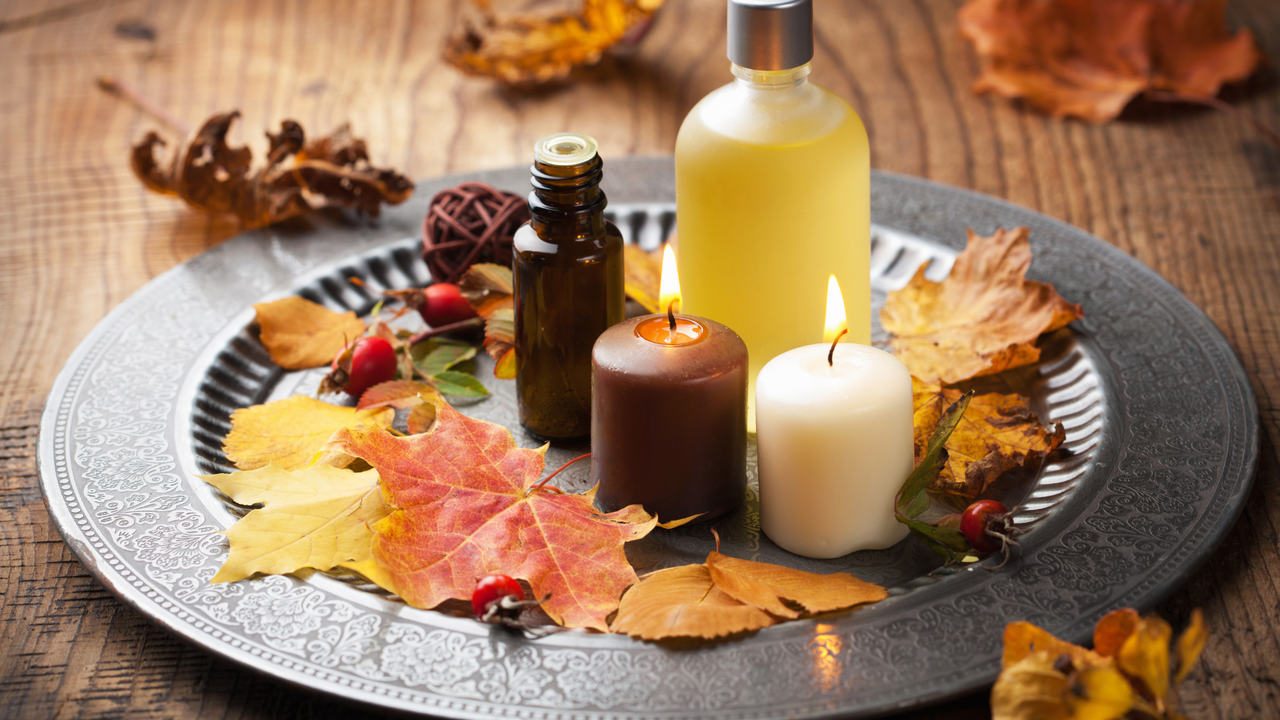 5 Natural Aromatherapy Blends to Beat the Autumnal Slump