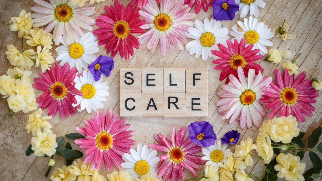 Hygge & Sunshine: 15 Self Care Ideas for Summer
